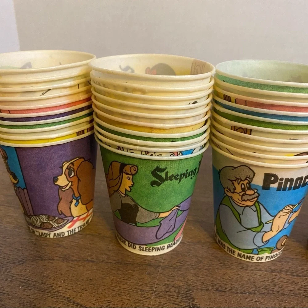 Vintage Disney Classic Movie Series 5 Oz Dixie Kitchen Cups 1986 RARE OPEN READ